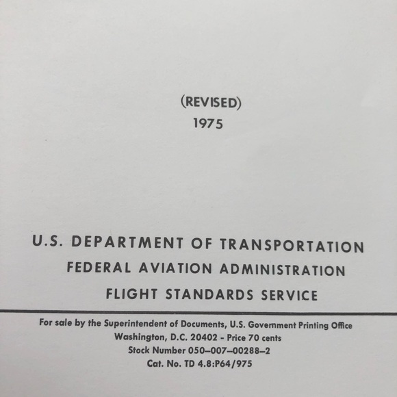 VINTAGE MAPS  AERONAUTICAL CHARTS TOPOGRAPHICAL MAPS &TEST GUIDE FOR PILOTS - Picture 4 of 16